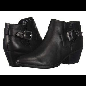 Steve Madden Cassie Black Bootie